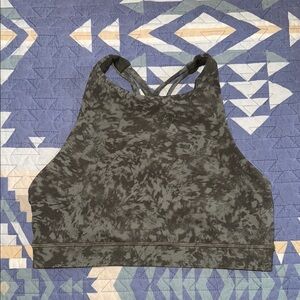 EUC women’s lululemon energy bra high neck size 6